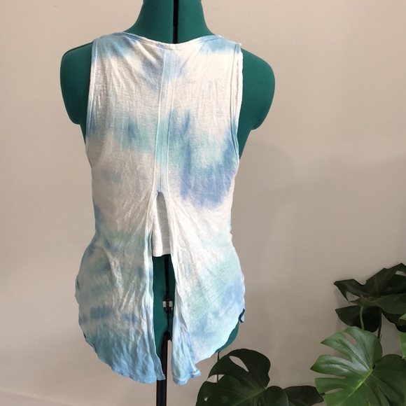 BCBGMaxAzria Knit tank - Picture 2 of 8